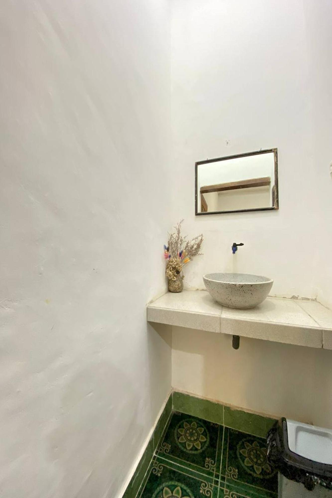 Duyung Rooms & Resto Gerupuk Bumbang Exterior foto