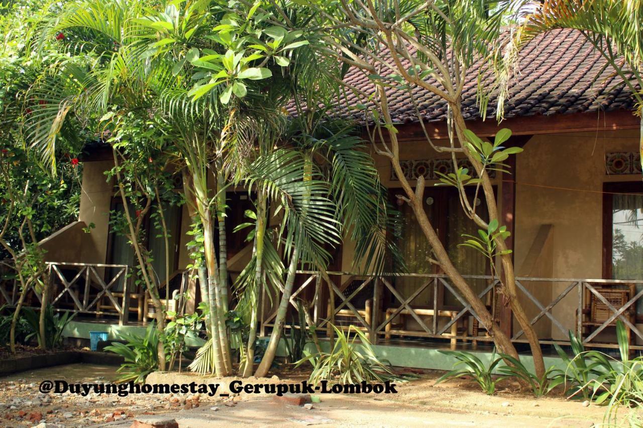 Duyung Rooms & Resto Gerupuk Bumbang Exterior foto