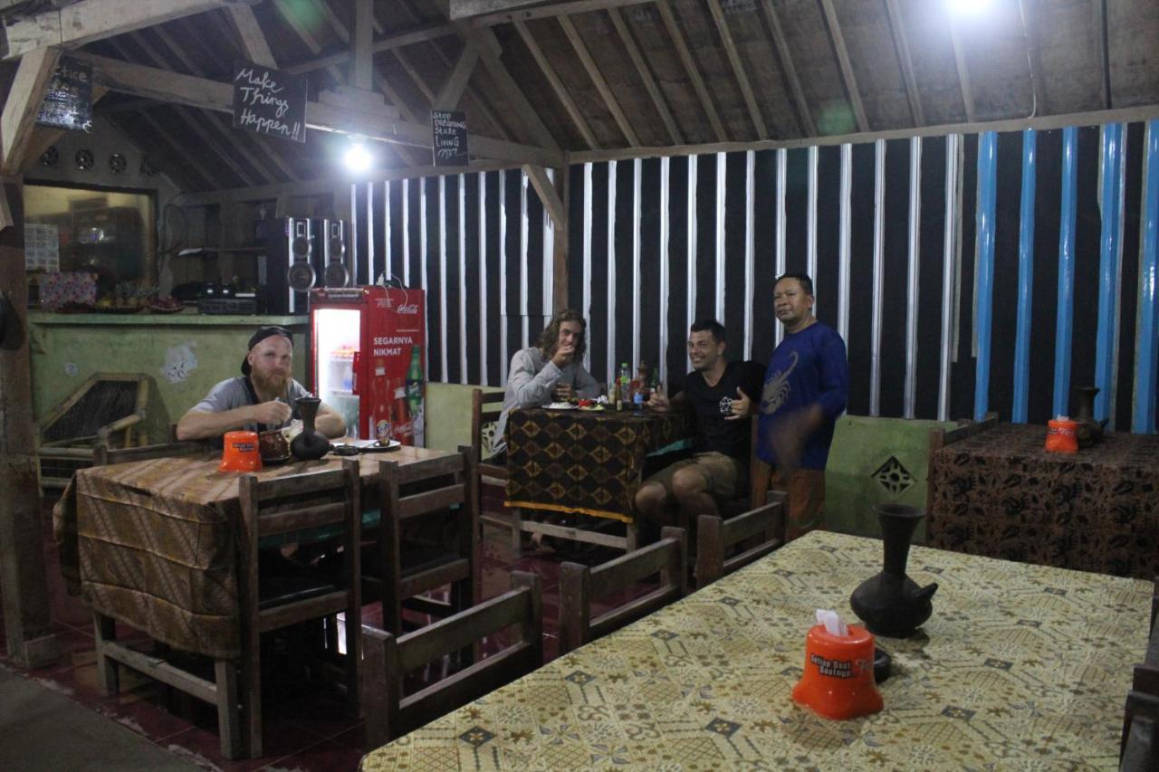 Duyung Rooms & Resto Gerupuk Bumbang Exterior foto
